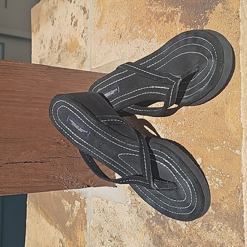 AMERICAN EAGLE WEDGE SIZE 7.5